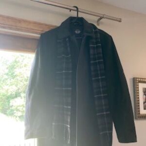 Dockers Men’s Wool blend coat, lined, with plaid scarf  NWOT